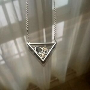 TOUCHSTONE NECKLACE NEW